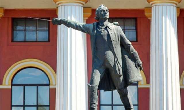 В Киеве уберут известный памятник