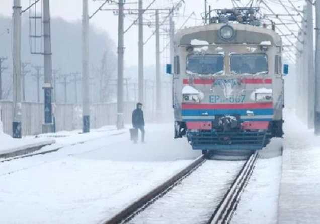 «Укрзалізниця» открыла продажу билетов на пять дополнительных рейсов к Новому году