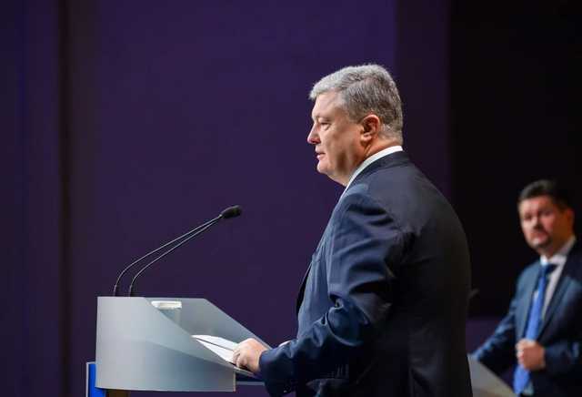 Порошенко просит СБУ проверить силовиков с родственниками в Крыму