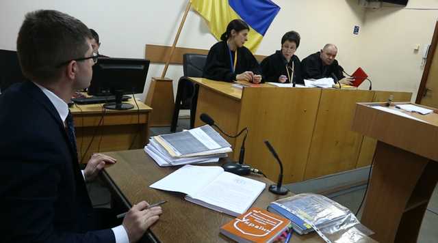 Розгляд «бурштинової справи» відклали через неявку половини обвинувачених