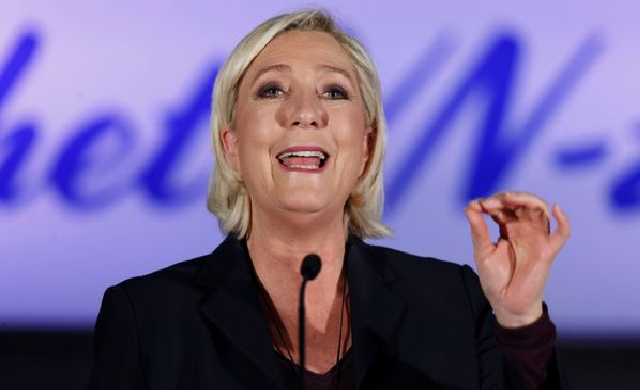 Скандальная Марин Ле Пен собралась в аннексированый Крым