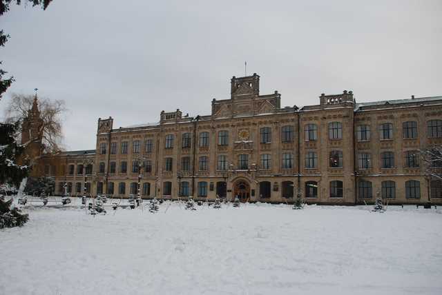 Викладачка київського інституту змусила студентів молитися перед заліком