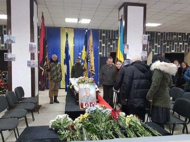 В Херсоне простились с командиром снайперов, погибшим на Донбассе