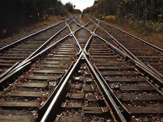 В Бердичеве женщина бросилась под поезд