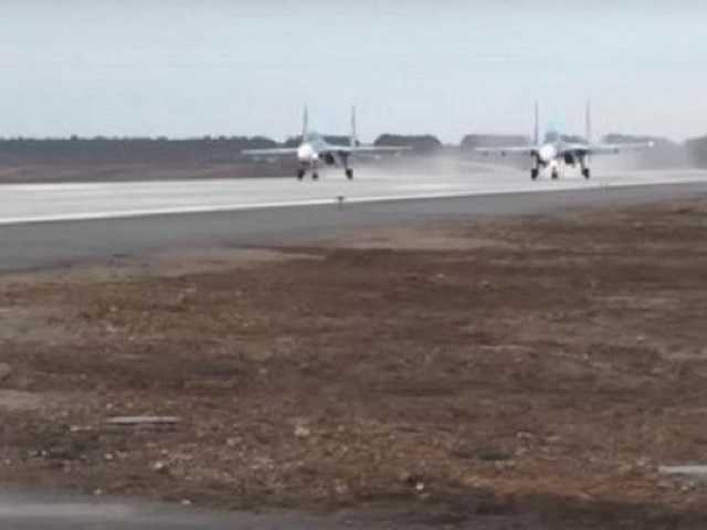 Появилось видео переброски в Крым российских истребителей