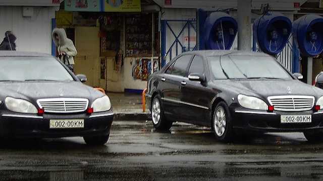 Автомобили-двойники заполонили Украину: как не попасть на крючок аферистов