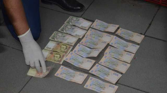 Співробітника патрульної поліції Івано-Франківщини, який торгував водійськими правами, оштрафували