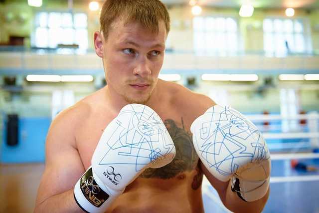 Непобежденный российский боксер бросил вызов Усику