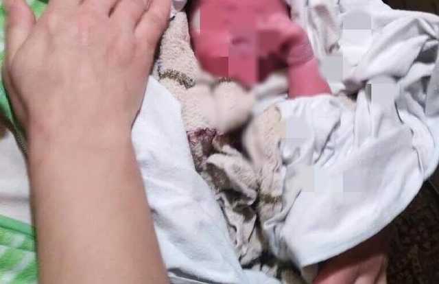 На Закарпатье в дорожной сумке нашли брошенного малыша