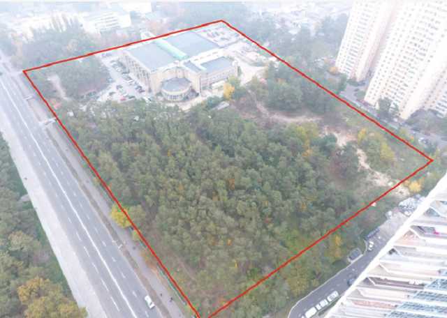 Кияни впіймали чиновників КМДА на підробці документів