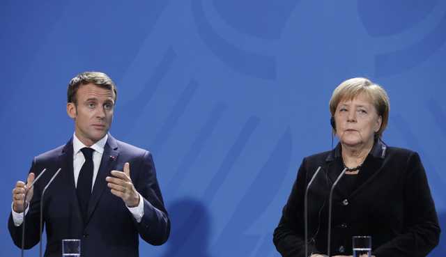 Освободить до Нового года: Меркель и Макрон поставили Путину ультиматум