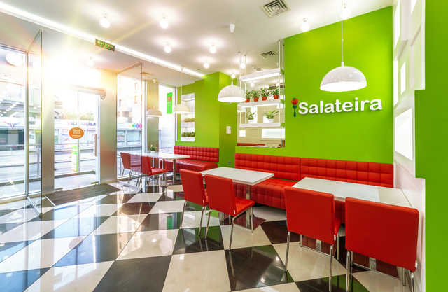 Популярная сеть киевских ресторанов закупает российскую посуду