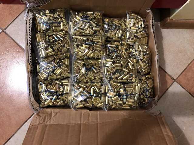 В Киеве разоблачили организованную группировку торговцев оружием