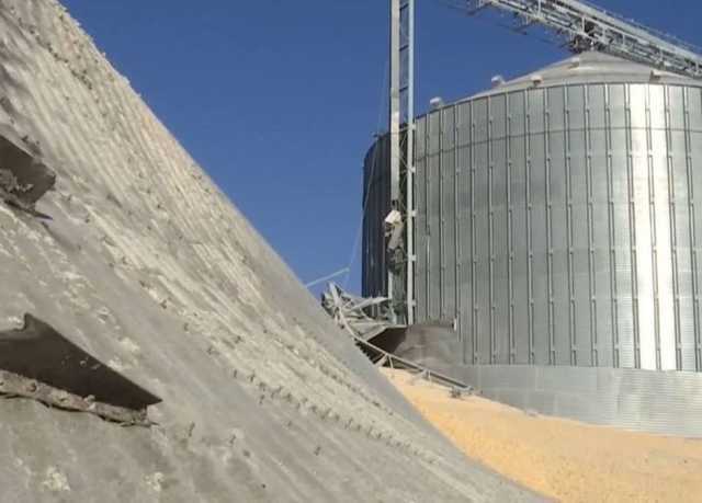 На Житомирщине из-за незастегнутой одежды сотрудницу элеватора затянуло в мельницу: женщина погибла