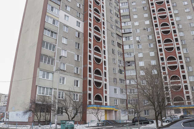 В Киеве на Троещине мужчина обнаружил в квартире мертвого сына