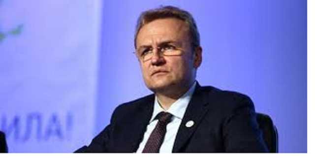 Мэр Львова покидает город: названа причина