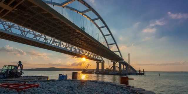 ’’Там разлом!’’ Крымскому мосту предрекли фатальное будущее