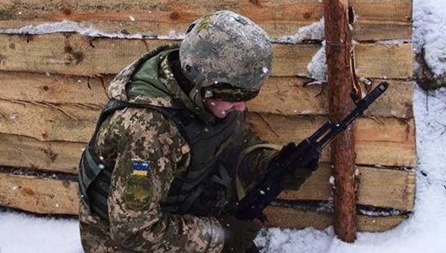 В течении 4 января на Донбассе был ранен один украинский воин