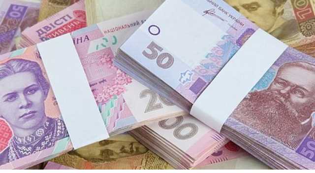 Поступления в бюджет Украины увеличились на 100 млрд гривен