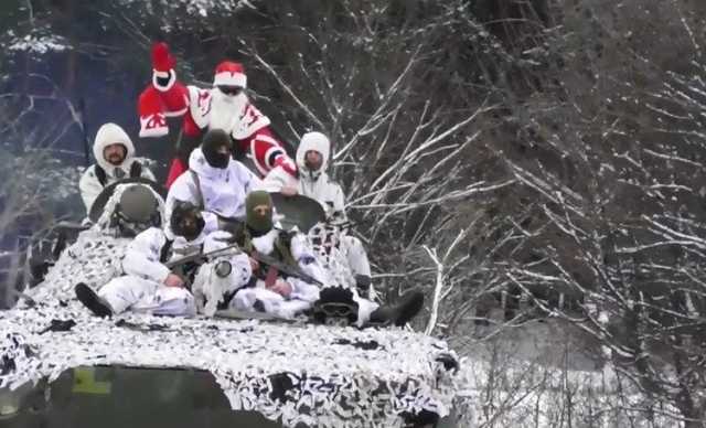 Бойцы ВСУ в стихах поздравили украинцев с Рождеством