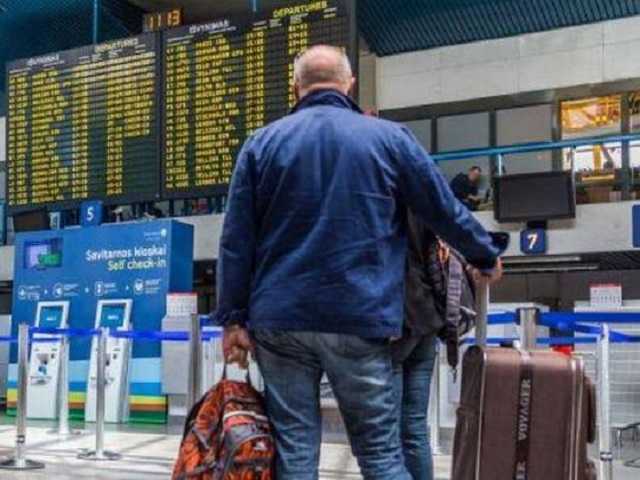 В аэропорту Литвы разгорелся скандал с украинцами: детали инцидента