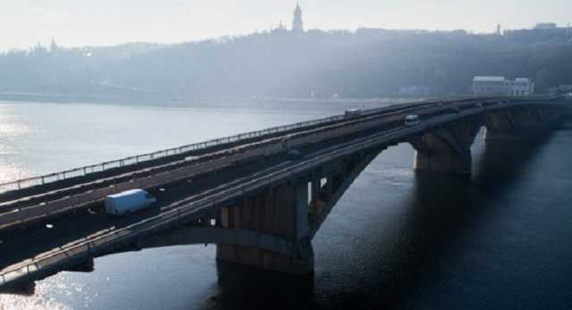 В Киеве на ремонт моста Метро потратят 2 миллиарда