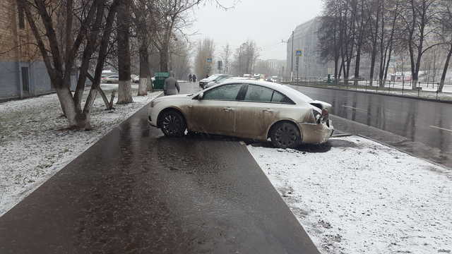 Киевлянам будут платить за поиск «героев парковки»