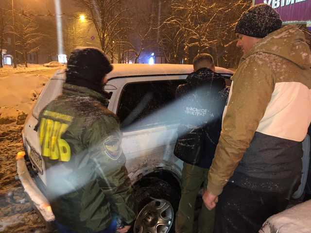 Харьковский пограничник пытался подкупить коллегу, чтобы пропускать через границу незаконный товар