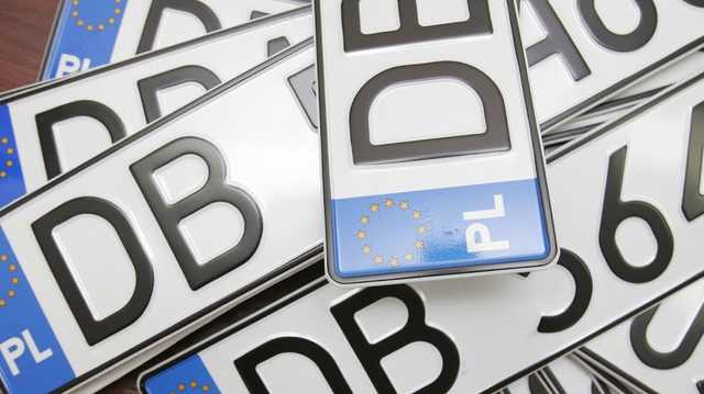 У Мінфіні розповіли, скільки держава отримала від розмитнення “євроблях”