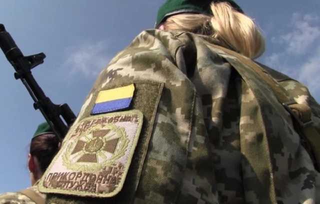 После прекращения военного положения в Украину не пустили более 800 россиян