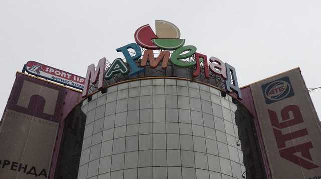 Мужчина, пострадавший во время взрыва в киевском ТЦ "Мармелад", находится в реанимации