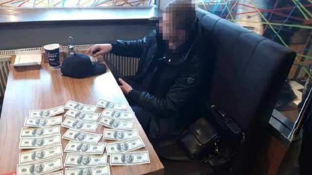 Директор Львовского предприятия пойман на взятке