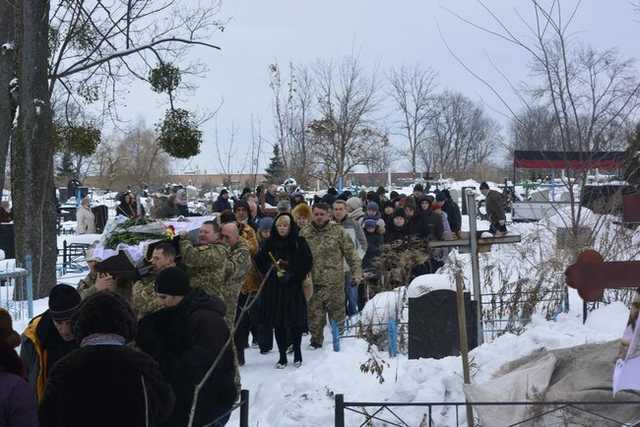 С погибшим в зоне ООС воином 72-й ОМБр Владимиром Крупским простились на Полтавщине