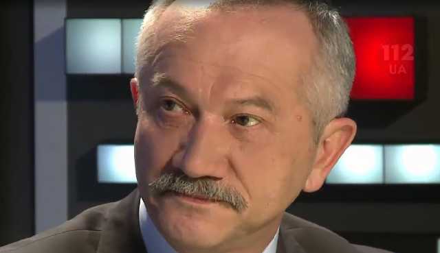 Парламент не должен рассматривать сотни законов за год, - Пинзенык