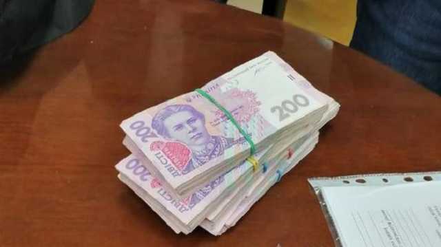 Чиновник Госсудебной инстанции требовал взятку в четверть миллиона