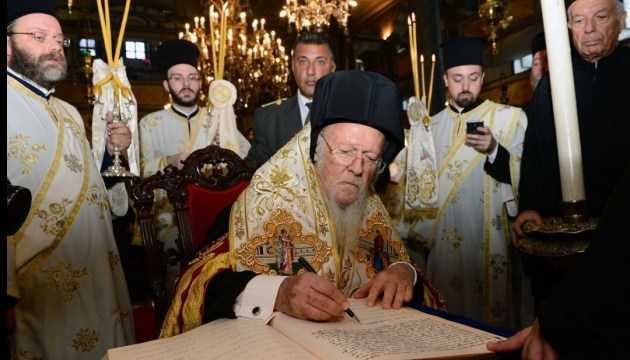 У Порошенко и Парубия не смогли сказать, где Томос