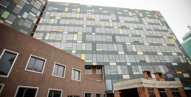 В Киеве “прокладке” без торгов добавили еще 65 млн на достройку “Охматдета”