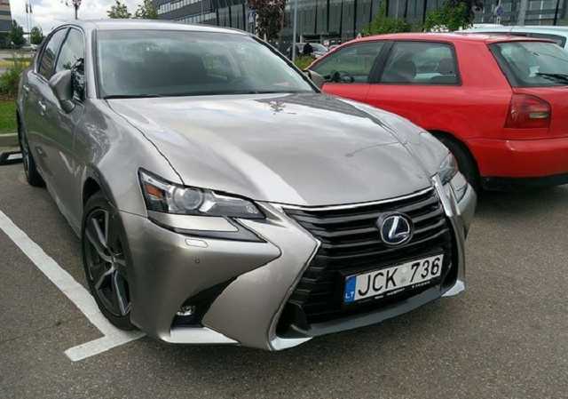 Украинцы уже оформили более 31 тысячи евроблях