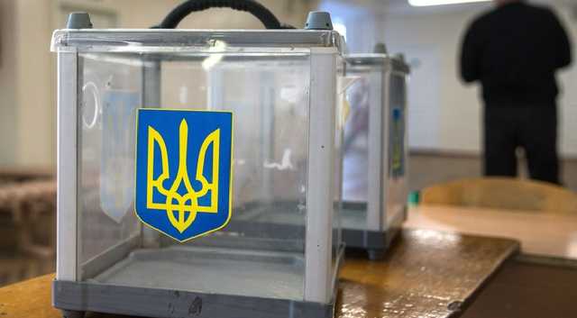 "По штабам снова предлагают "сетку Черновецкого". Как власть применит админресурс на выборах