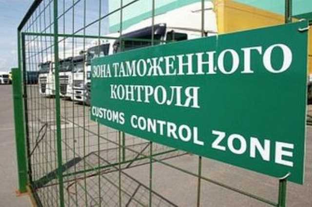 Инспектор Одесской таможни шантажировал владельцев «евроблях»