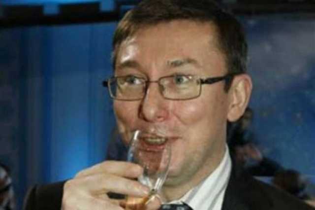 «Шо ты, с*ка, знаешь про чифир?»: Луценко рассказал, как пил с Януковичем