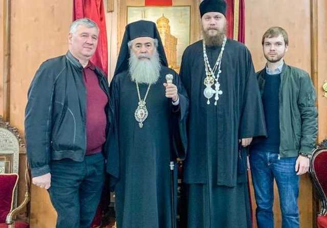 Эксперт: с Томосом у Порошенко что-то пошло не так