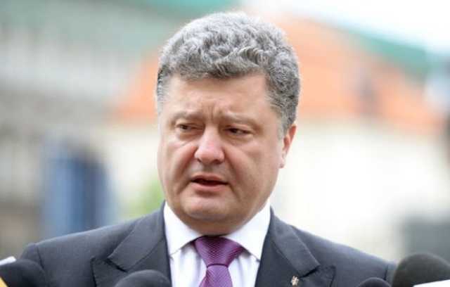 Порошенко присвоил звание заслуженного врача отцу Екатерины Гандзюк