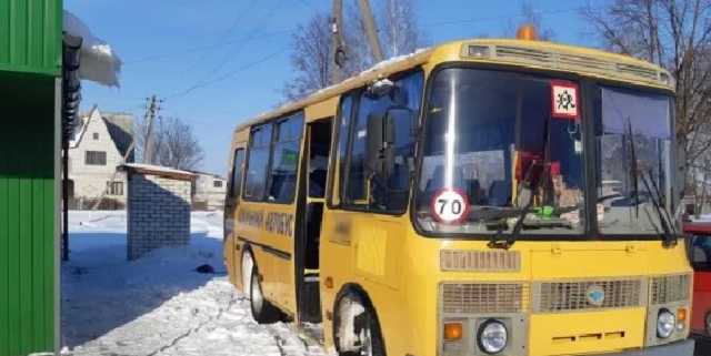 В Киевской области несколько детей попали в больницу после поездки в школьном автобусе