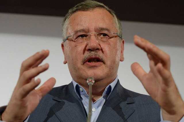 Гриценко звинувачує Садового у інформаційних атаках