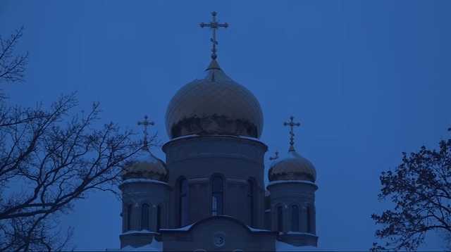 Московський піп втік з села, в котрому парафіяни вирішили перейти в ПЦУ