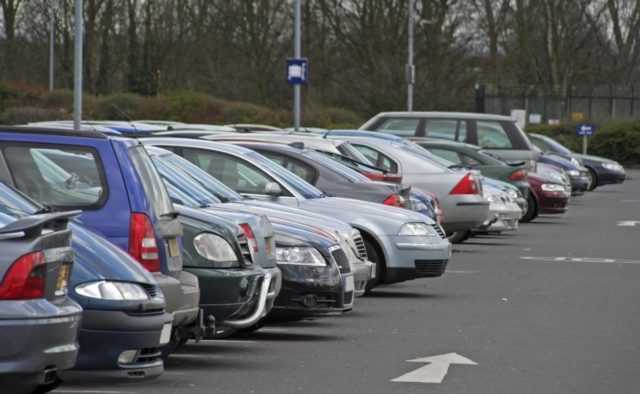 В Киеве эвакуировать неправильно припаркованные авто начнут уже весной