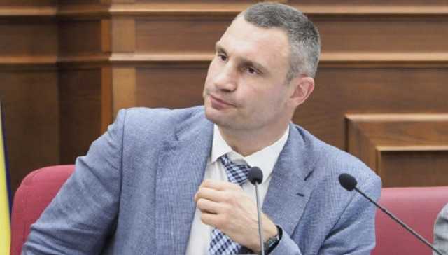 Прямо из Давоса Кличко увезли в австрийскую клинику