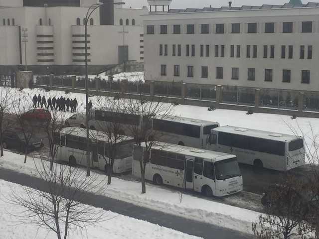 З’їзд Порошенка охороняють тисячі правоохоронців