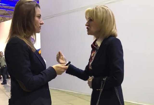 Ирина Луценко пришла на самовыдвижение Порошенко с сумкой за $3295